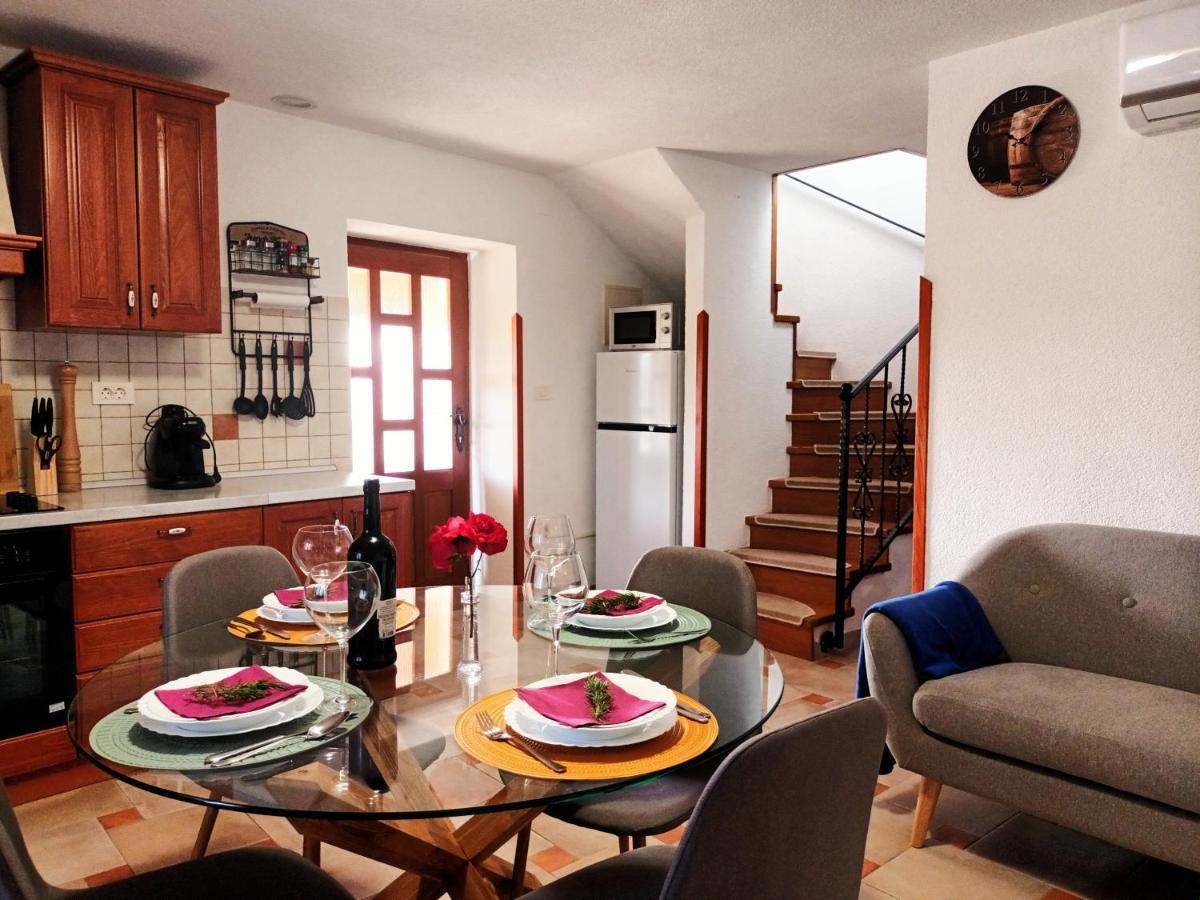 Guesthouse Marija Potpican Bagian luar foto